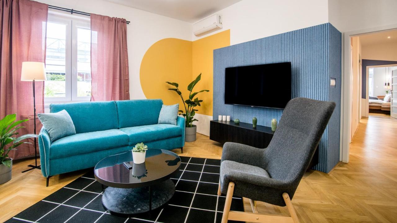 Apartman Center Terrace With Ac By Kovee